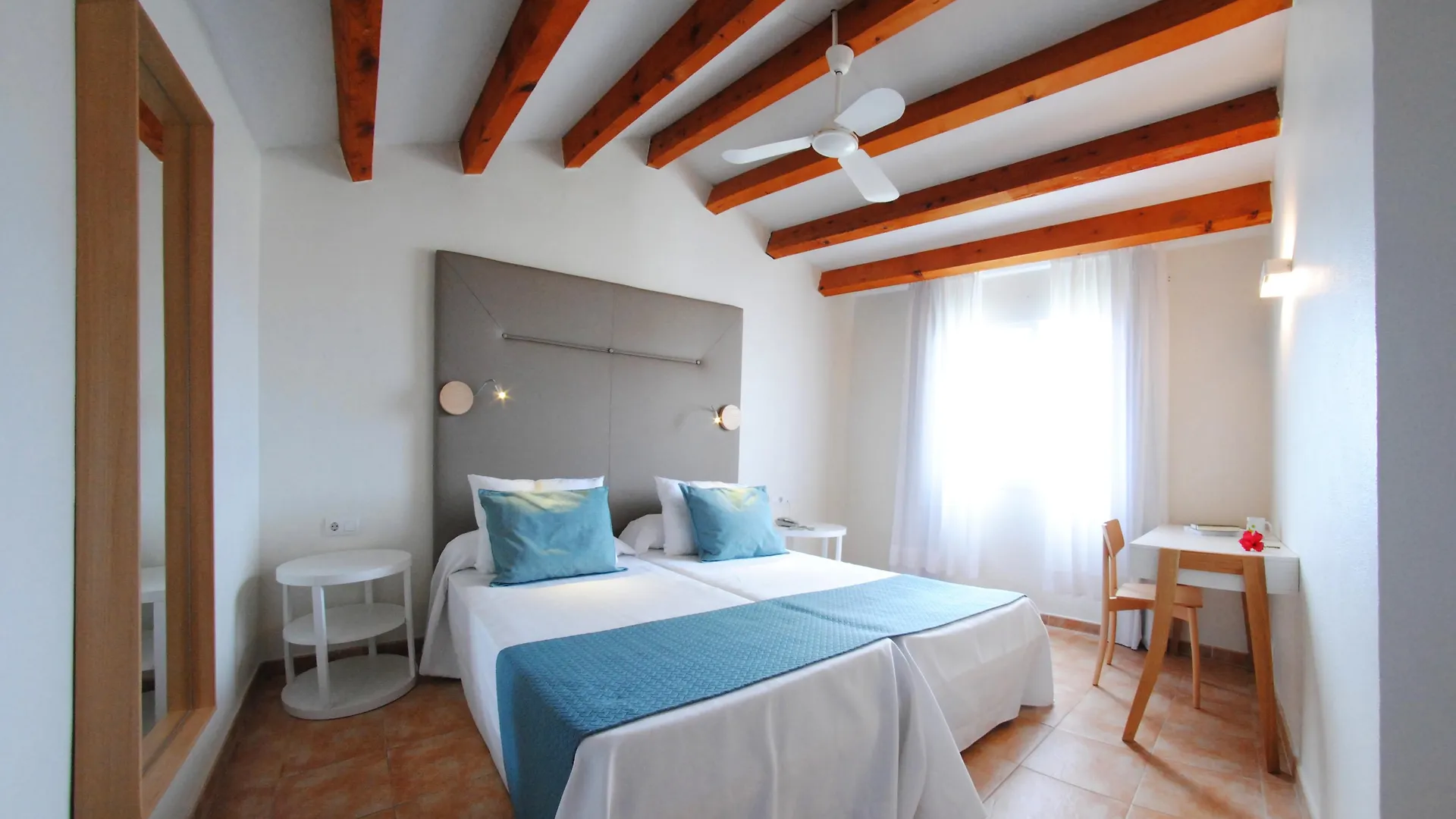 Trh Tirant Playa Apartments Fornells